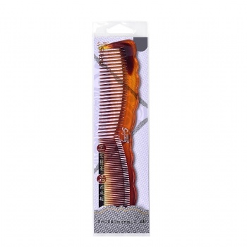 Amber men's comb